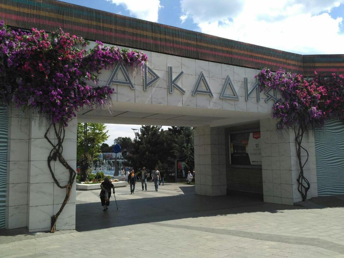 Большая Двухкомнатная Квартира В Центре Аркадии! Odesa Exterior photo