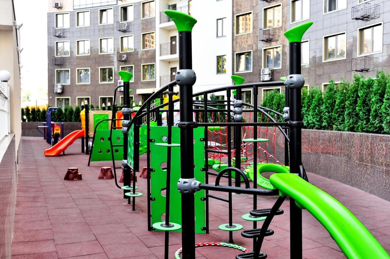 Большая Двухкомнатная Квартира В Центре Аркадии! Odesa Exterior photo